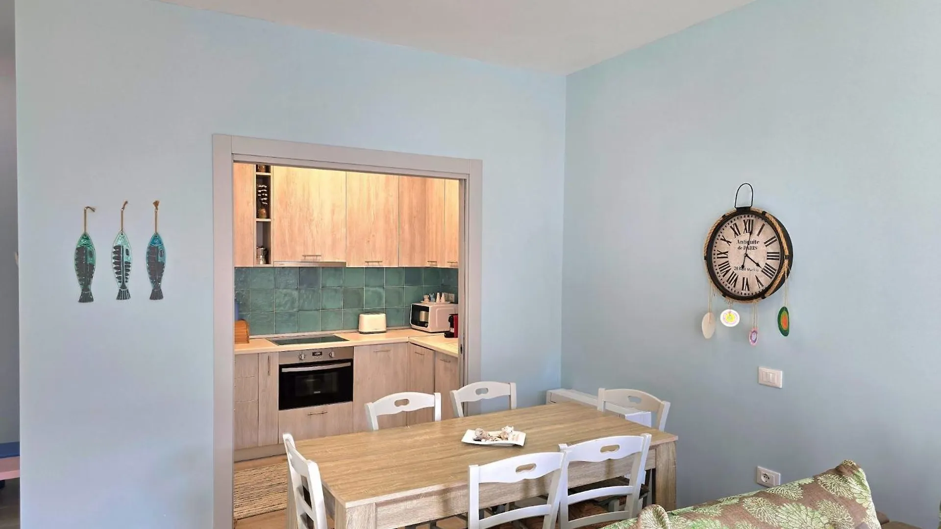 Breezy Beachside Haven With Pool & Garden Plazhi San Pietro Albania